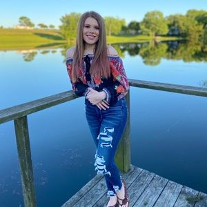 Meet your Posher, Kaitlin